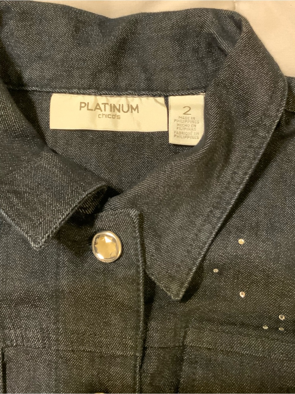 Chico's Platinum Dark Wash Denim Jacket with Beaded Shoulder Embellishments Sz 2 - Picture 3 of 9